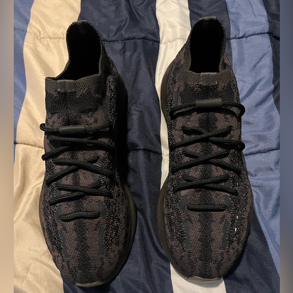 Yeezy 380 ONYX